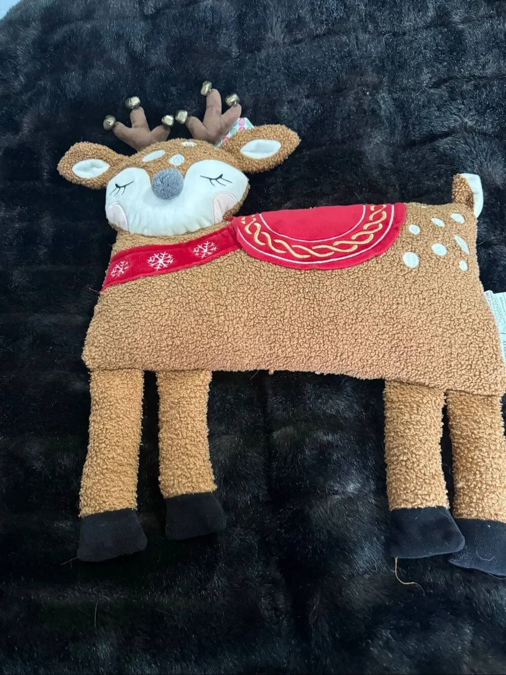 New Sincerely Santa Christmas reindeer Pillow  Red on Beige jingle bells
